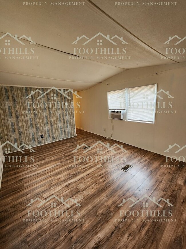 Photo - 2 Bedroom Mobile Home in Westminster