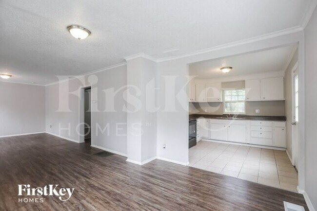 Photo - 9520 East 14th St S