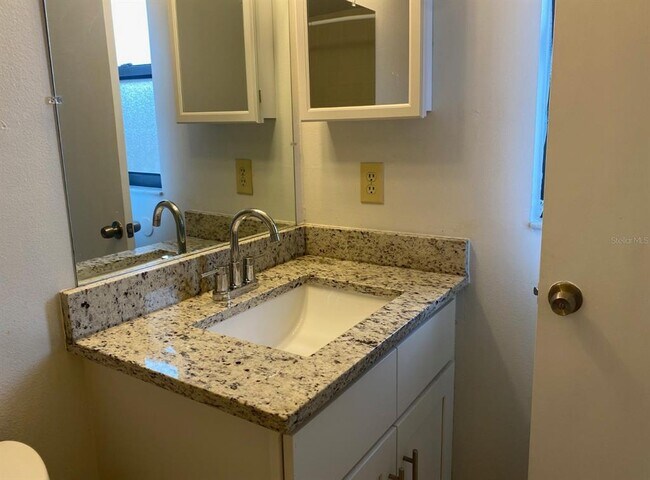 Photo - 428 Eron Way Unit 32