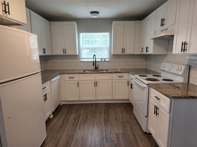 Photo - 1508 Carver Ave