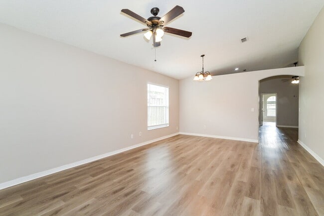 Photo - 1876 Olivia Cir