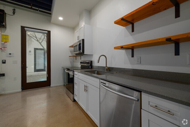 1BR, 1BA - 922SF - Kitchen - The Flash Tucson Residential