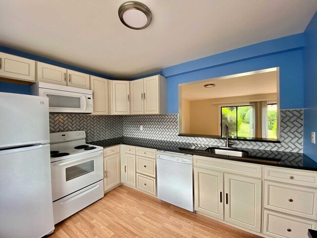 Photo - 59 Hudson Heights Dr Townhome