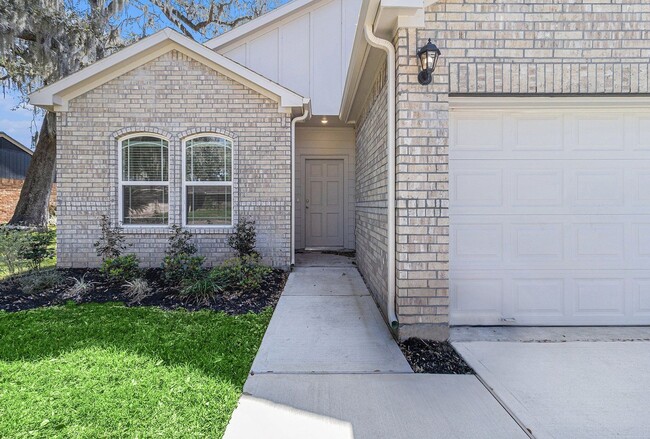 Photo - 249 Edgewater Dr
