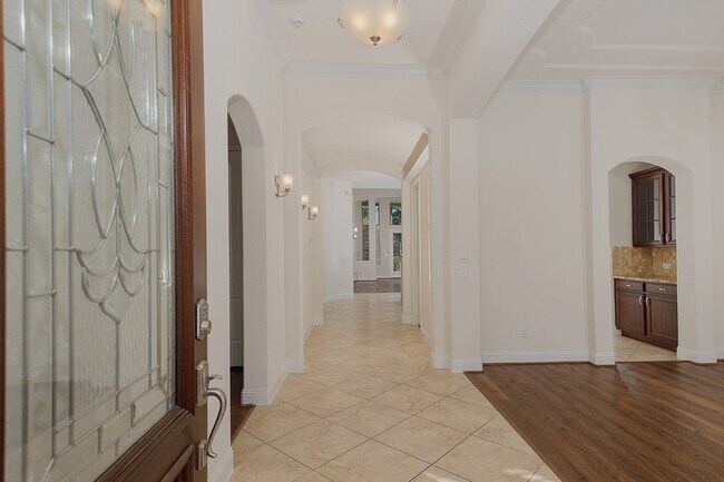Photo - 46 Caprice Bend Pl