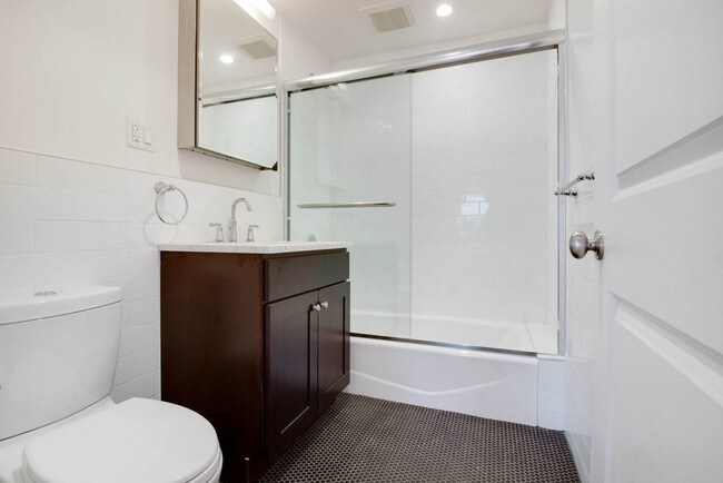 Photo - 212 West 20th Street