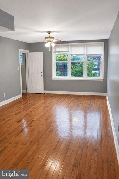 Photo - 101 Galveston Pl SW Unidad 3