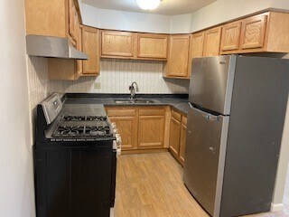 Photo - Michigan East - Campus Property Management