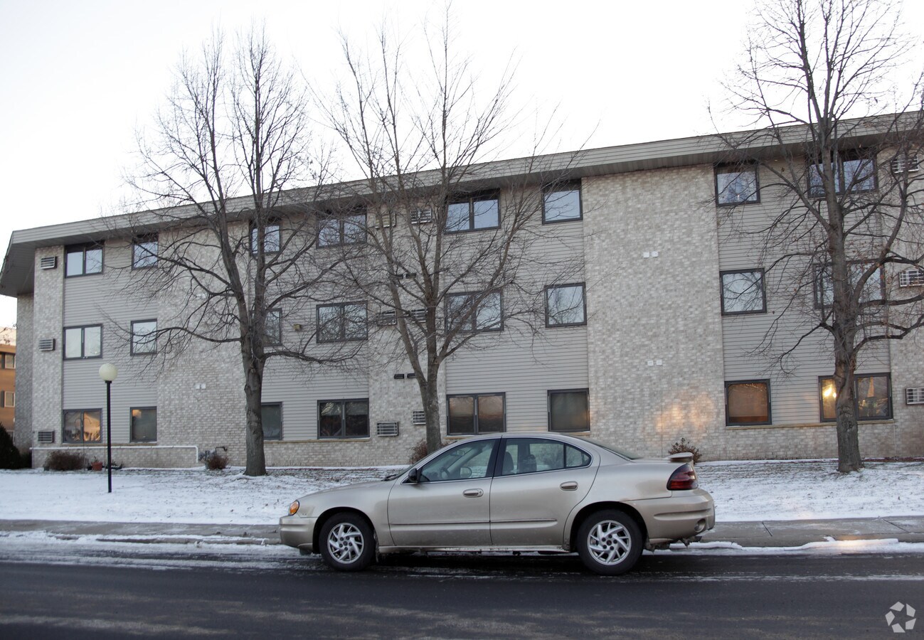 Photo - Broadway Square