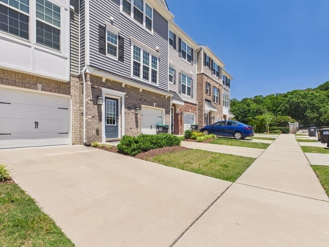 Photo - 1405 Kerr Dr