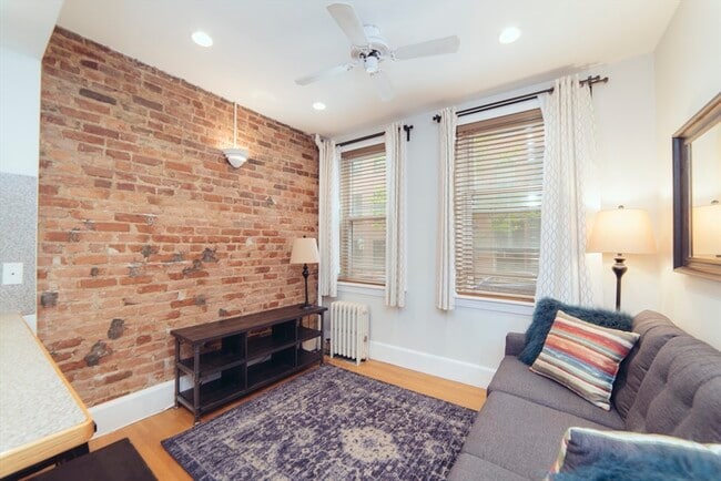 Photo - 33 Irving St Unit 2