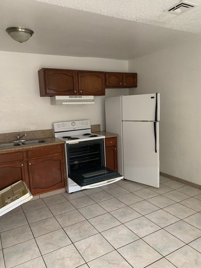 Photo - 5148 Greene Ln