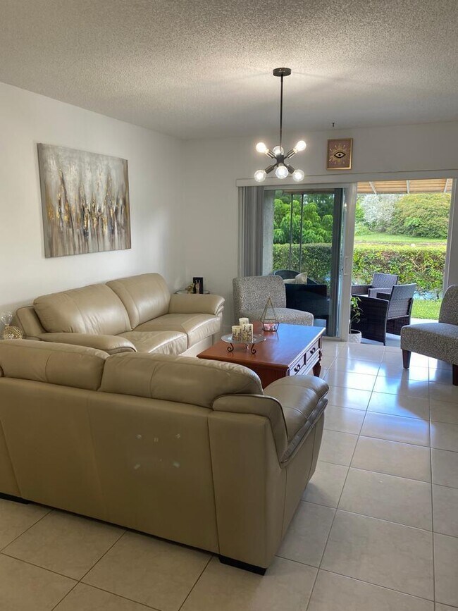 Photo - 8833 Bella Vista Dr Unit 8833