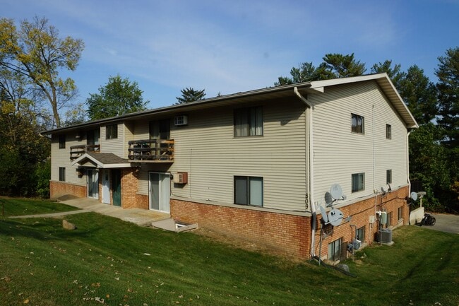 Building Photo - Affordable one bedroom apartment in Stough... Unit 717-10