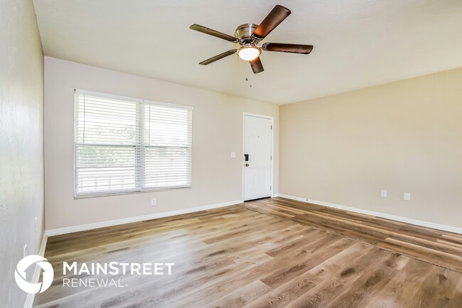Photo - 4007 4th St W
