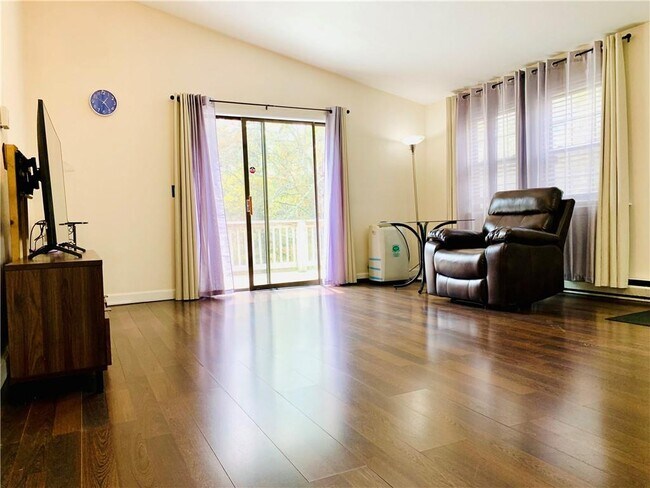 Photo - 35 Ashumet Rd Unidad 6C