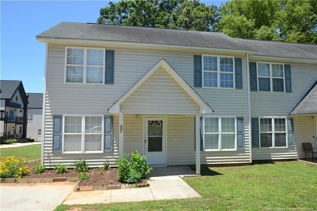 Building Photo - 824 Cumberland St