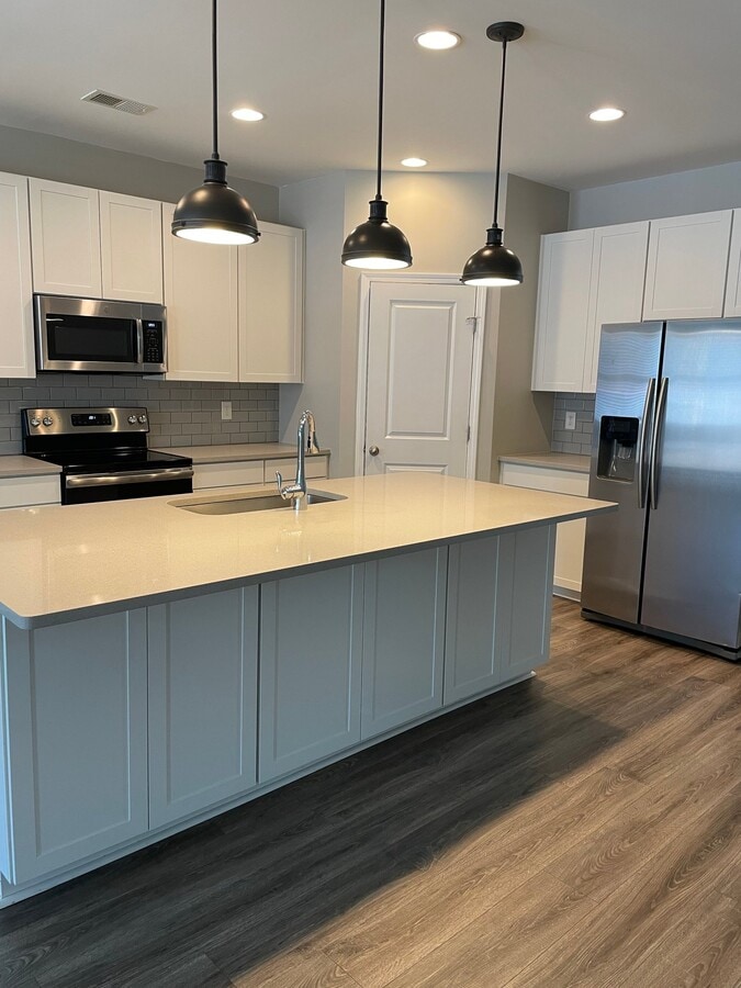 Photo - 7869 Montview Rd