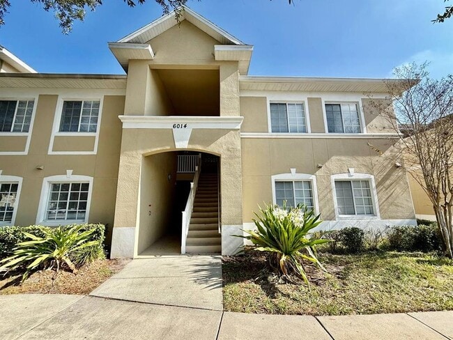 Building Photo - 6014 Portsdale Pl Unit 202