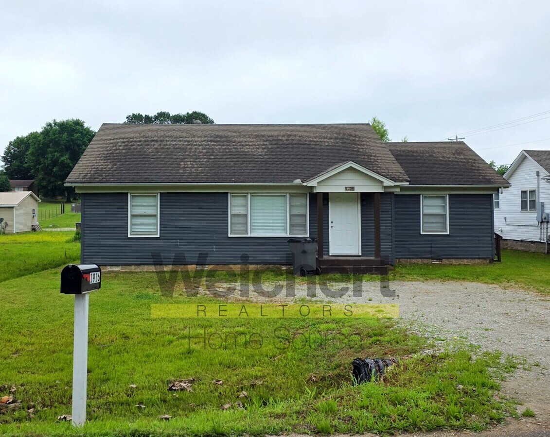 3 bedroom, 2 bath home - 3 bedroom, 2 bath home