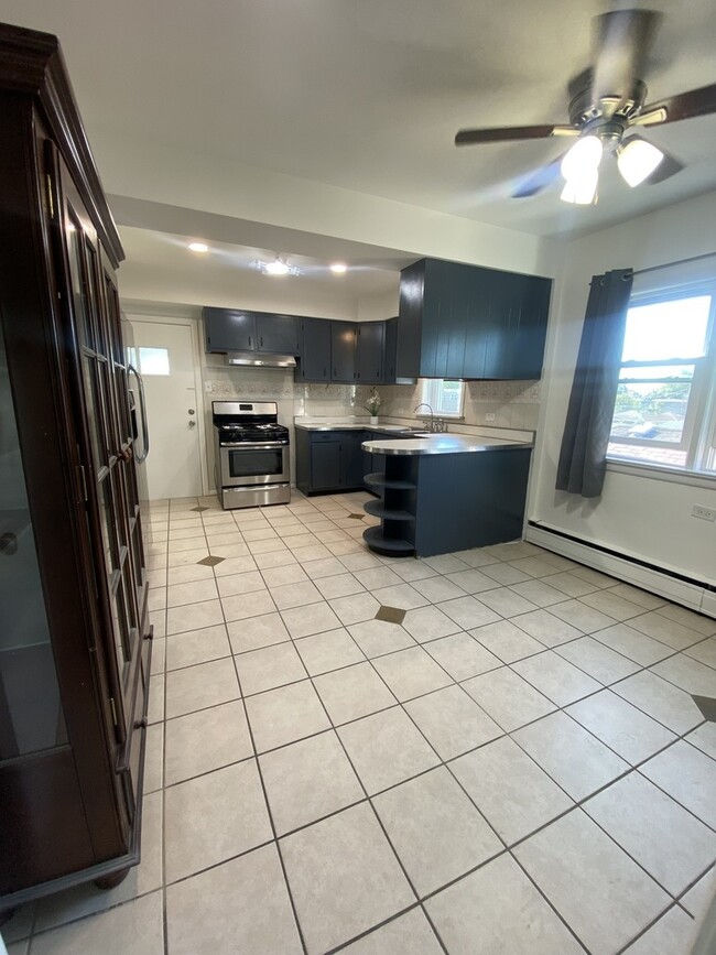 Photo - 6221 S Kolmar Ave