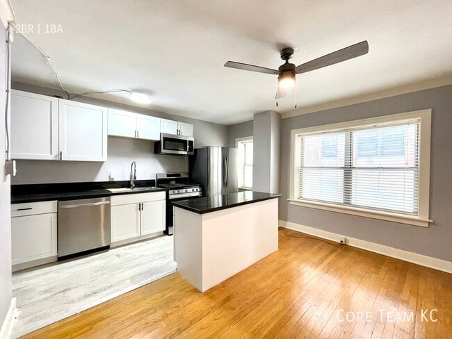 Building Photo - 710 W 48th St Unit 106 Rental