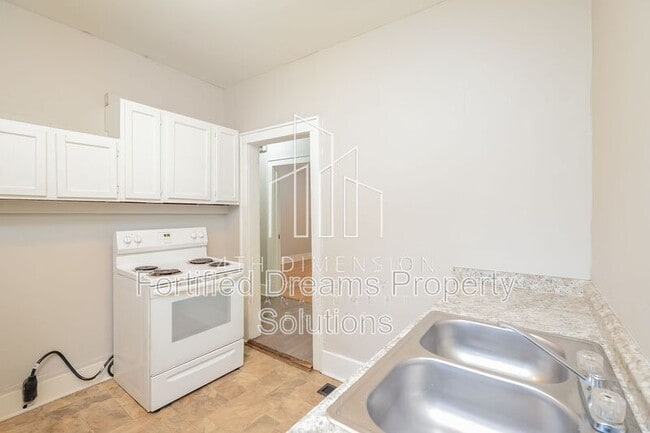 Photo - 918 Camel Ave