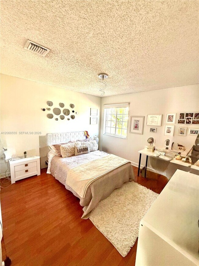 Photo - 5042 NW 114th Ct