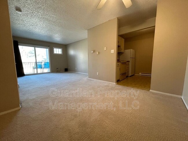 Photo - 912 N Walnut St