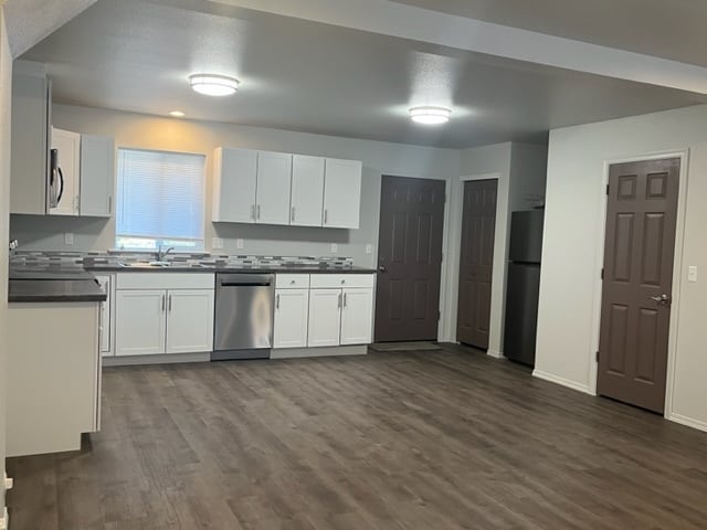 Photo - 180 Terminal Ave