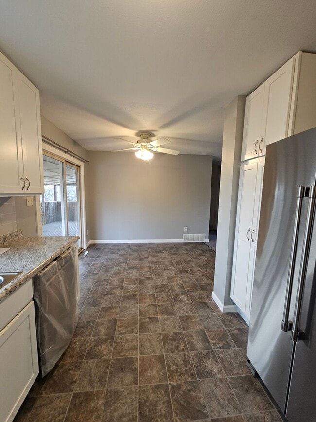 Photo - 515 Montclair Dr