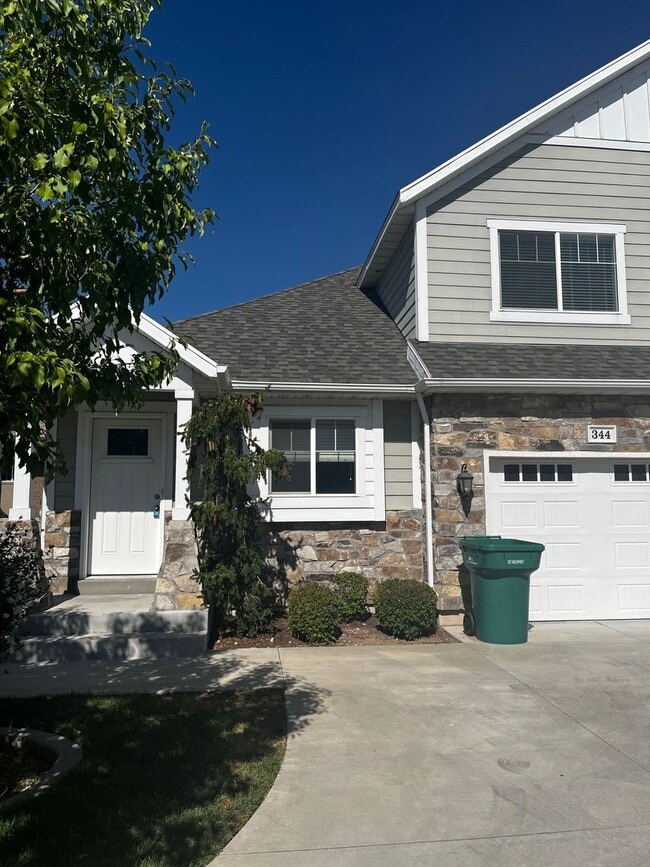 Building Photo - Home in the Heart of Orem