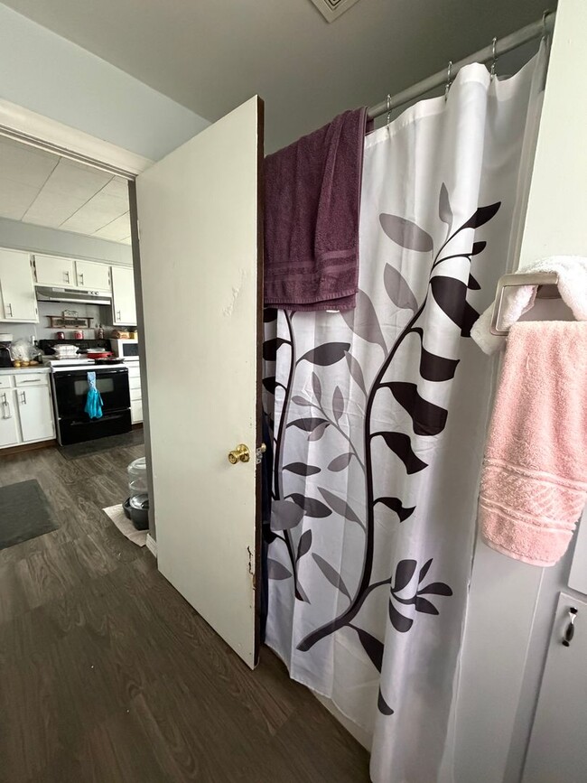 Photo - 607 2nd St Unit 607 Lower