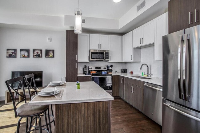 Photo - 6734 Main St Unidad ID1359164P