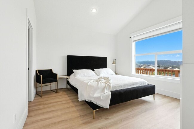 Photo - 15004 SE Shaunte Ln