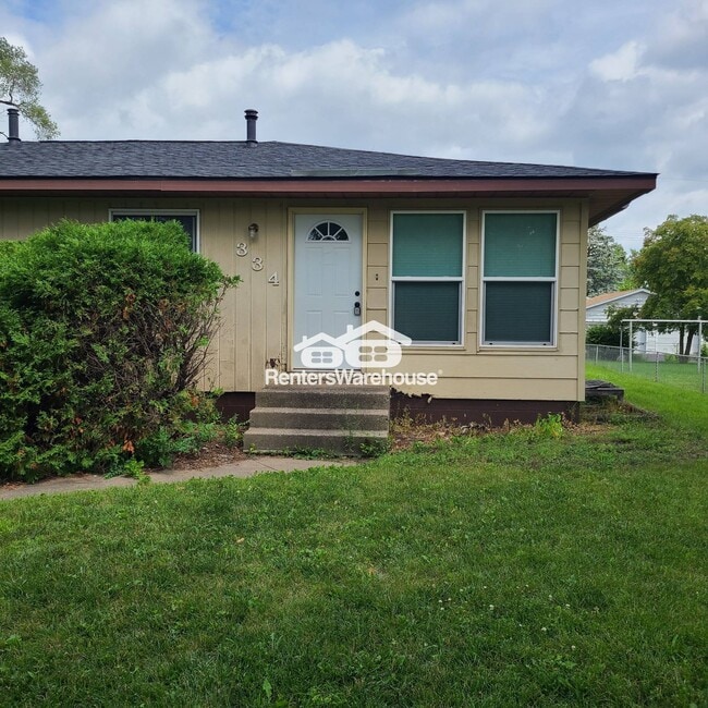 Building Photo - 334 30th Ave N Rental