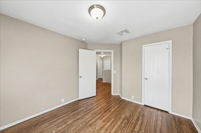 Photo - 3443 Becker Glen St