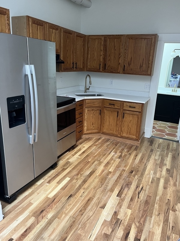 Photo - 816 Massachusetts St