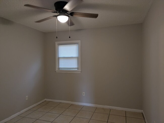 Photo - 211 8th Ave Dr SE Unidad Apt.2