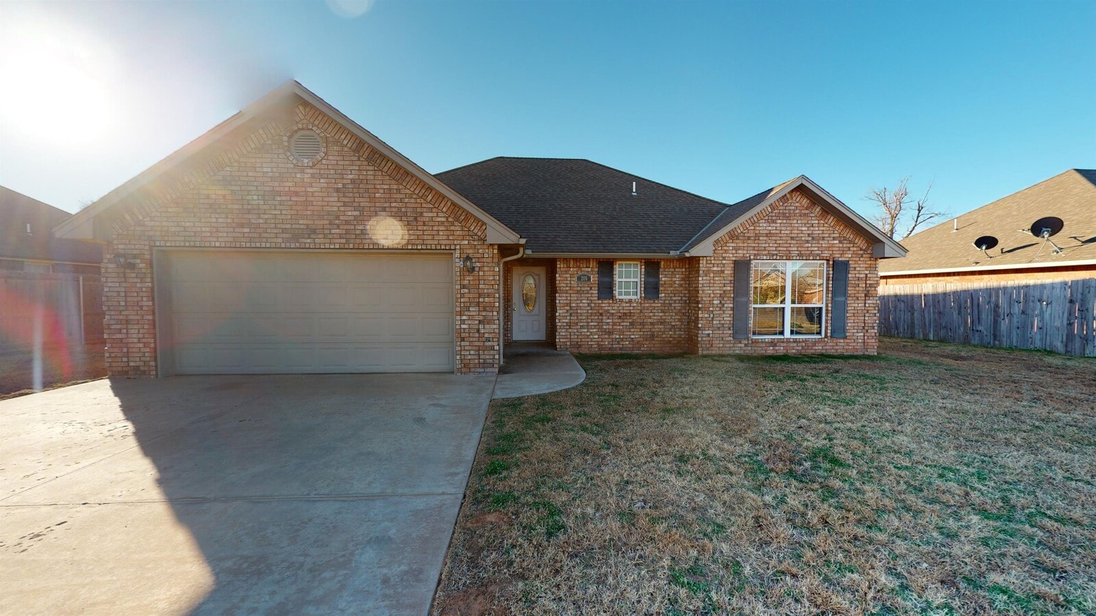 Photo - 206 W Cherry House