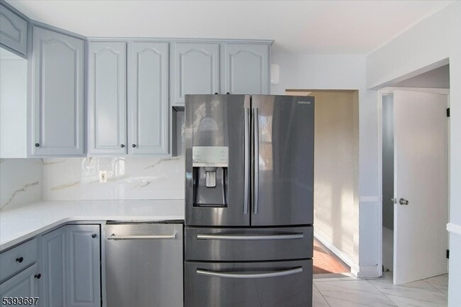 Photo - 301 Riverview Rd