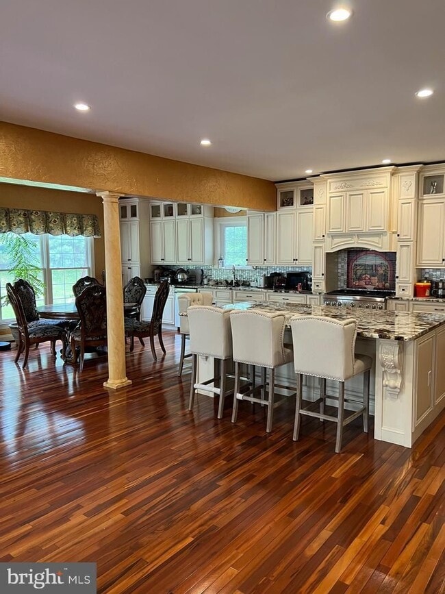 Photo - 3911 Arbor Crest Way