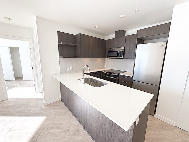 Aquilini Centre West - 2412