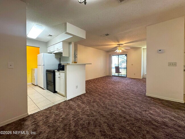 Photo - 10200 Belle Rive Blvd Unidad 80