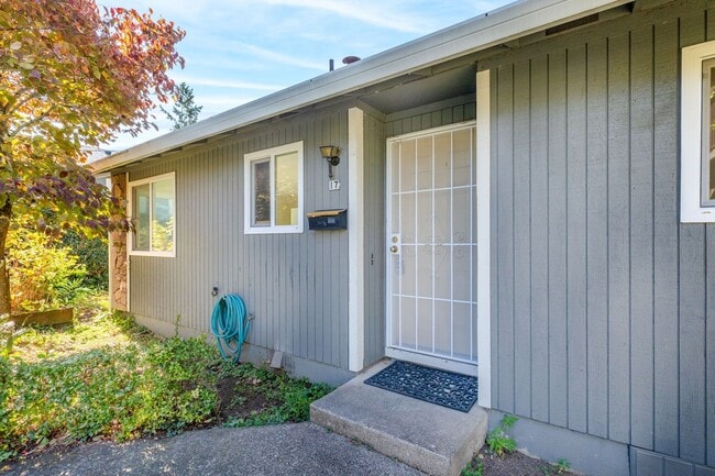 Photo - 2 bedroom, 1 bath near Mt. Tabor in SE Por...
