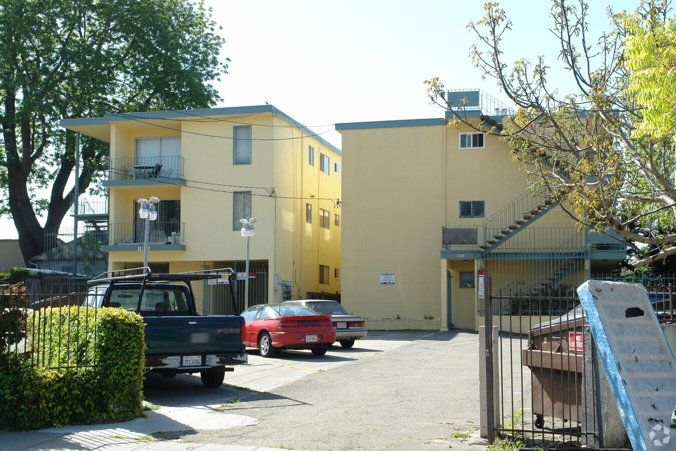 Photo - 1128 - 1130 Bancroft