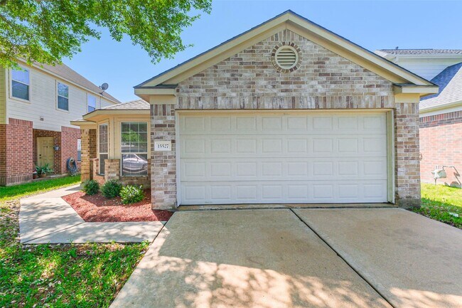 Photo - 15527 Fir Woods Ln