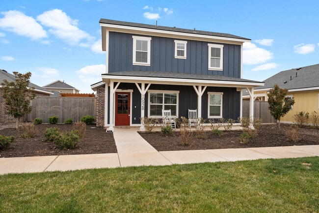 Building Photo - 10928 Norwich Ave