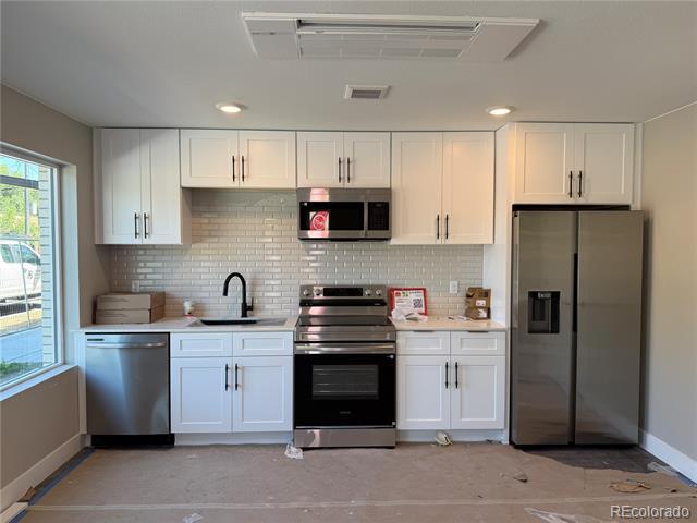 Photo - 1582 Kendall St