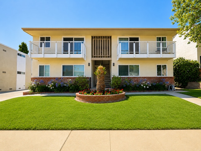 Photo - 25246 Bigelow Rd Unit Apartment 2